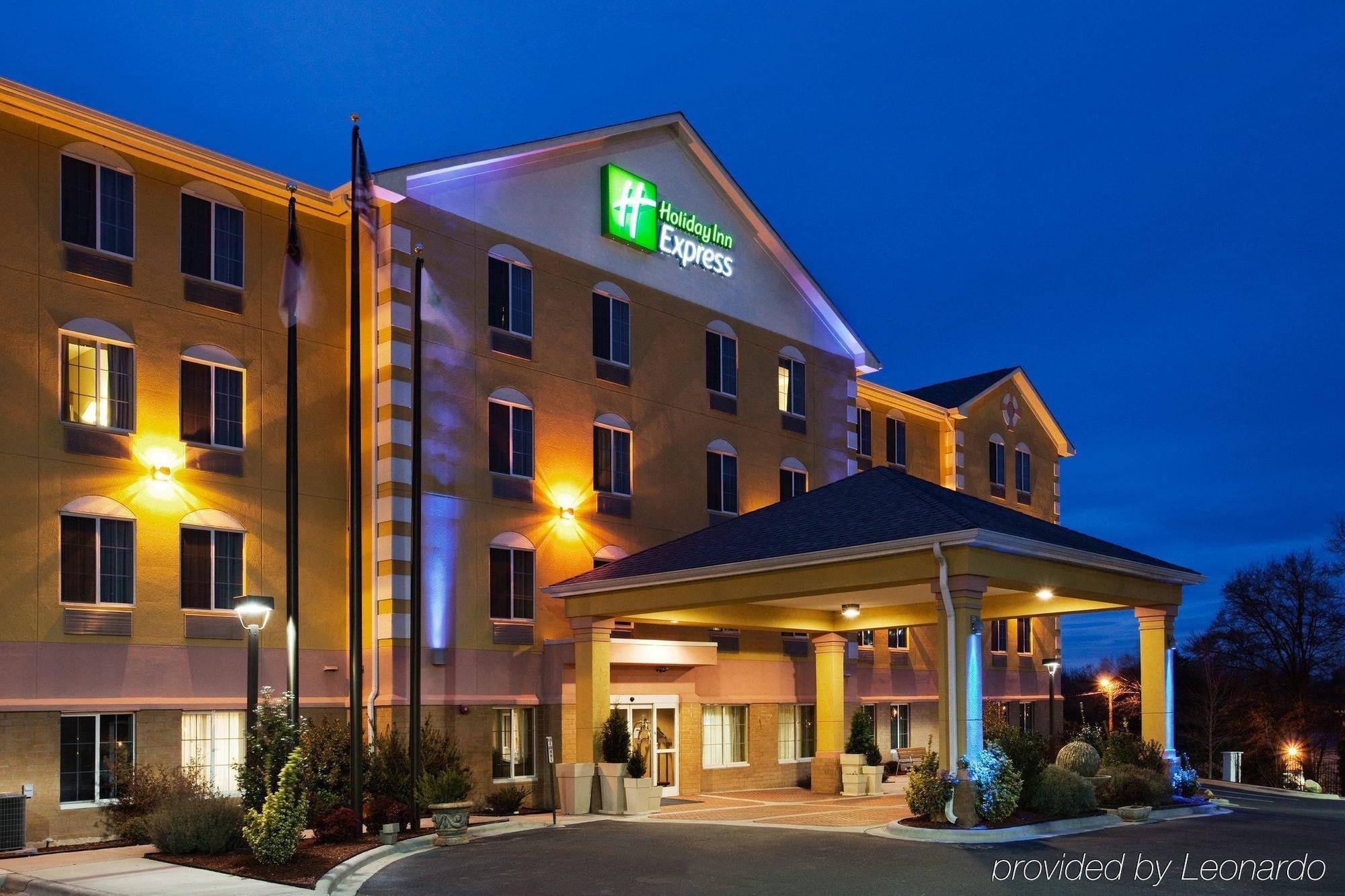 Holiday Inn Express Charlotte West - Gastonia By Ihg Exterior photo